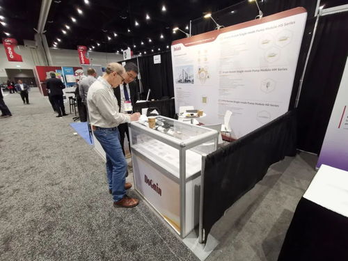 度亘核芯闪耀OFC 2024 引领通信产业变革，点亮未来光网络